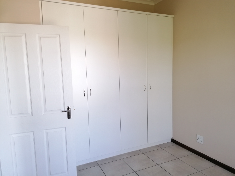 To Let 2 Bedroom Property for Rent in Buh Rein Estate Western Cape